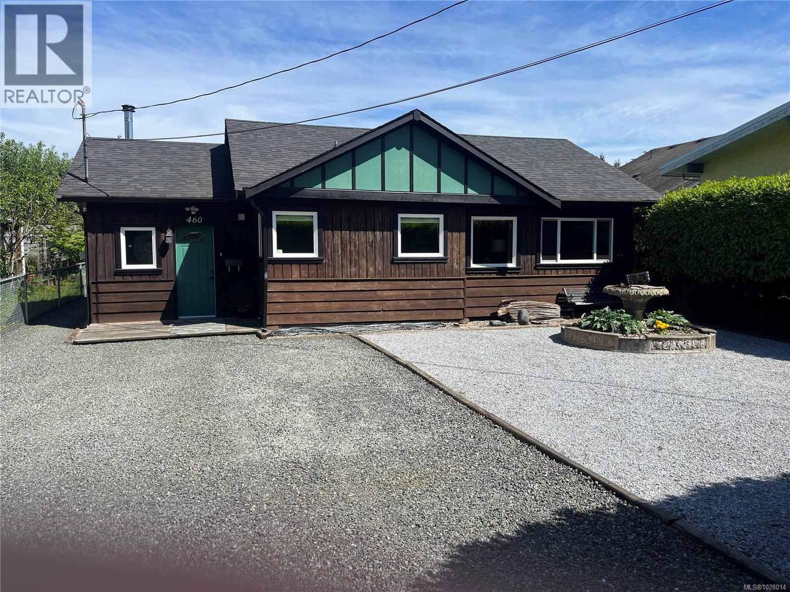 460 Bundock Ave - 1