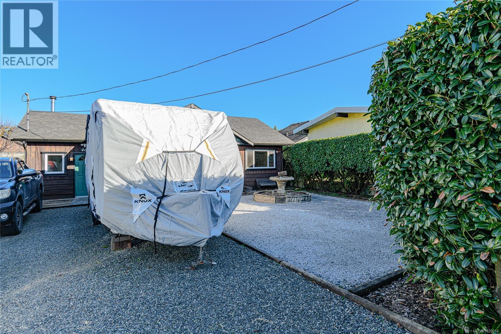 460 Bundock Ave - 45