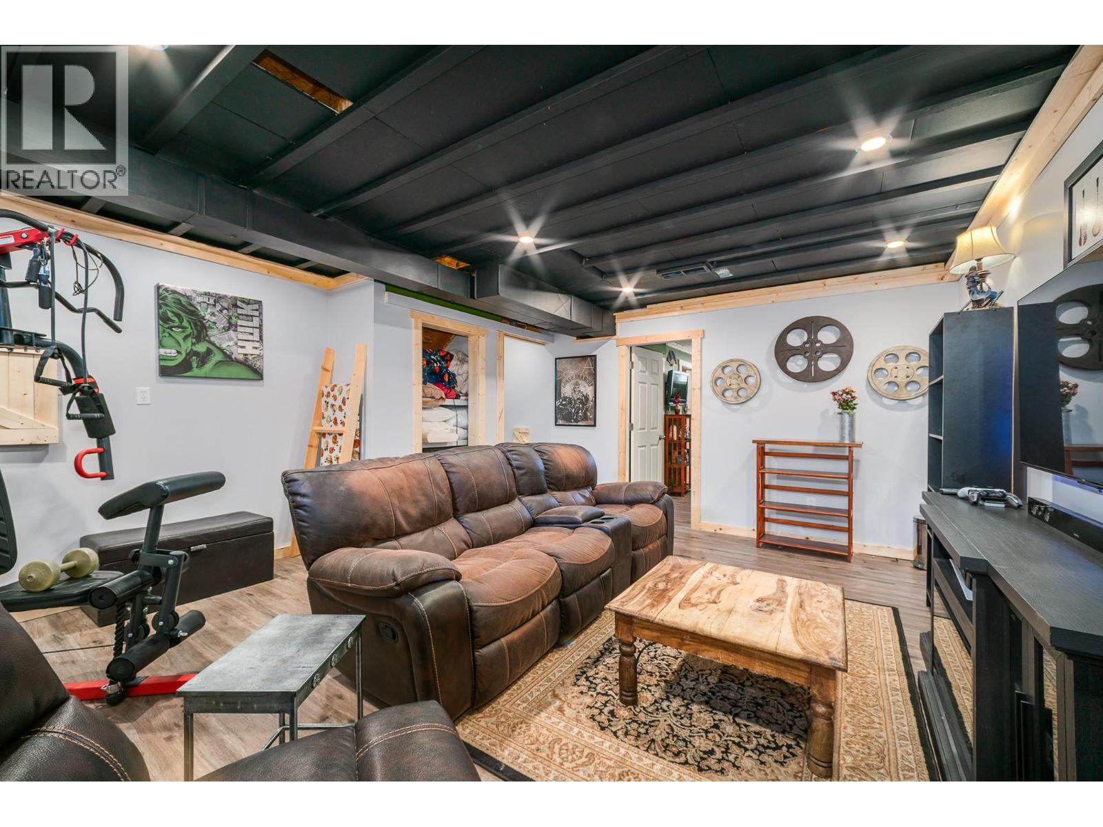 #8 4450 Postill Drive - 28