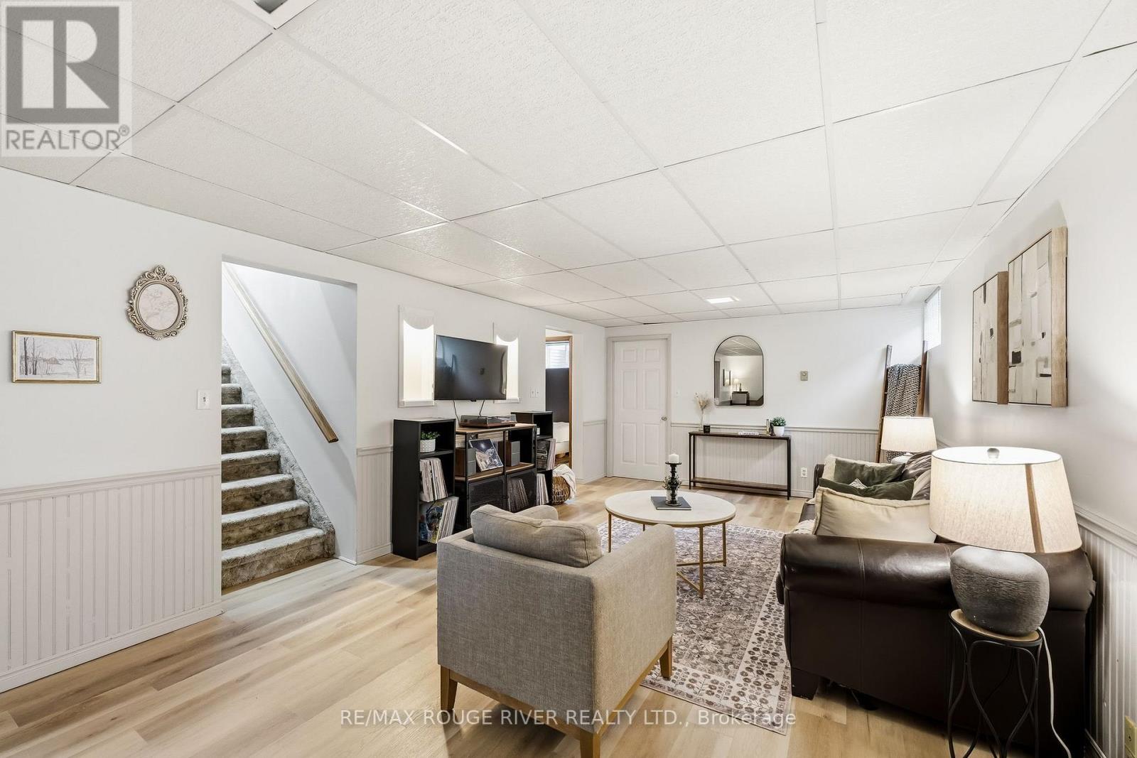 19 CAROLINE STREET - 31