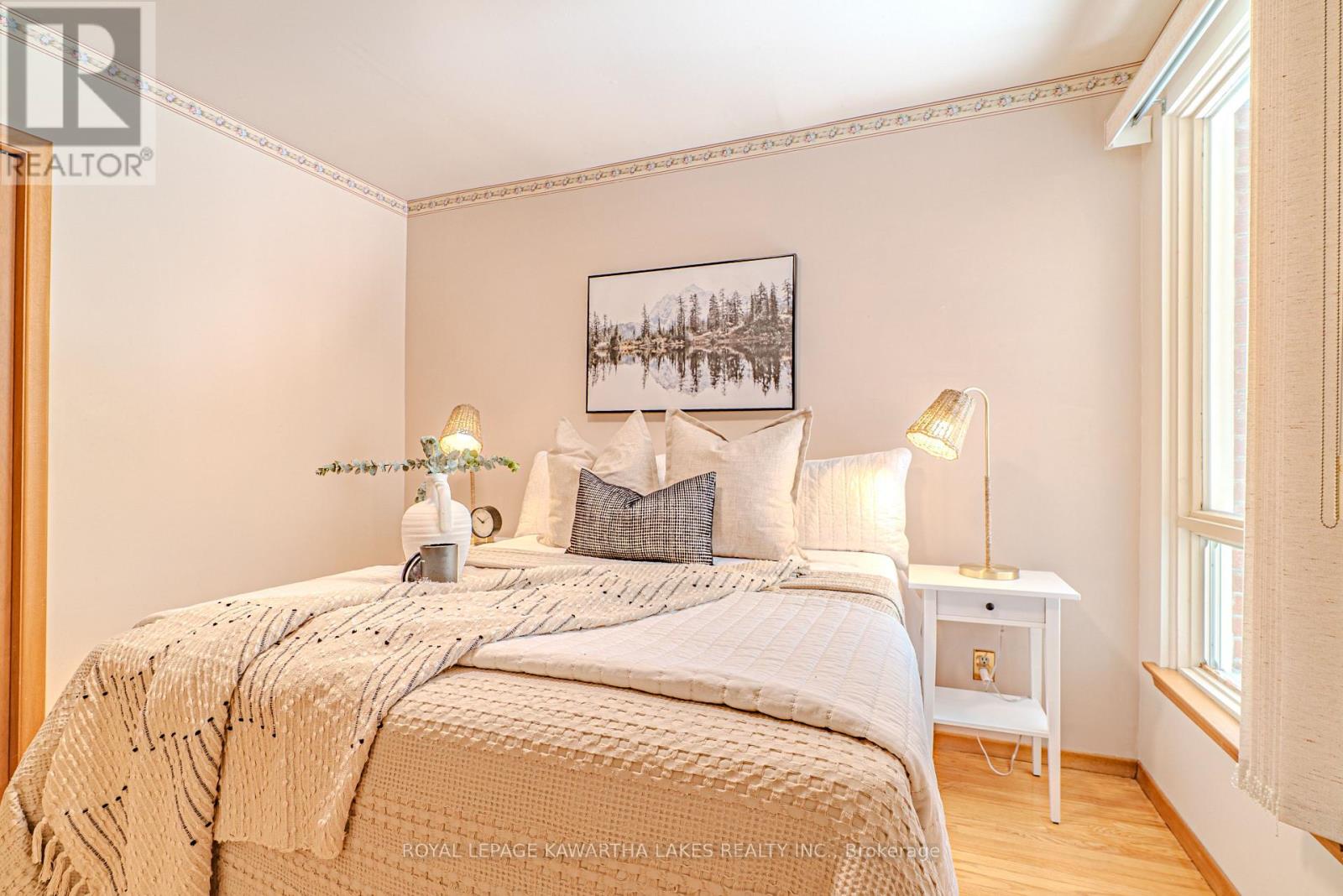 52 SANDERLING CRESCENT - 34
