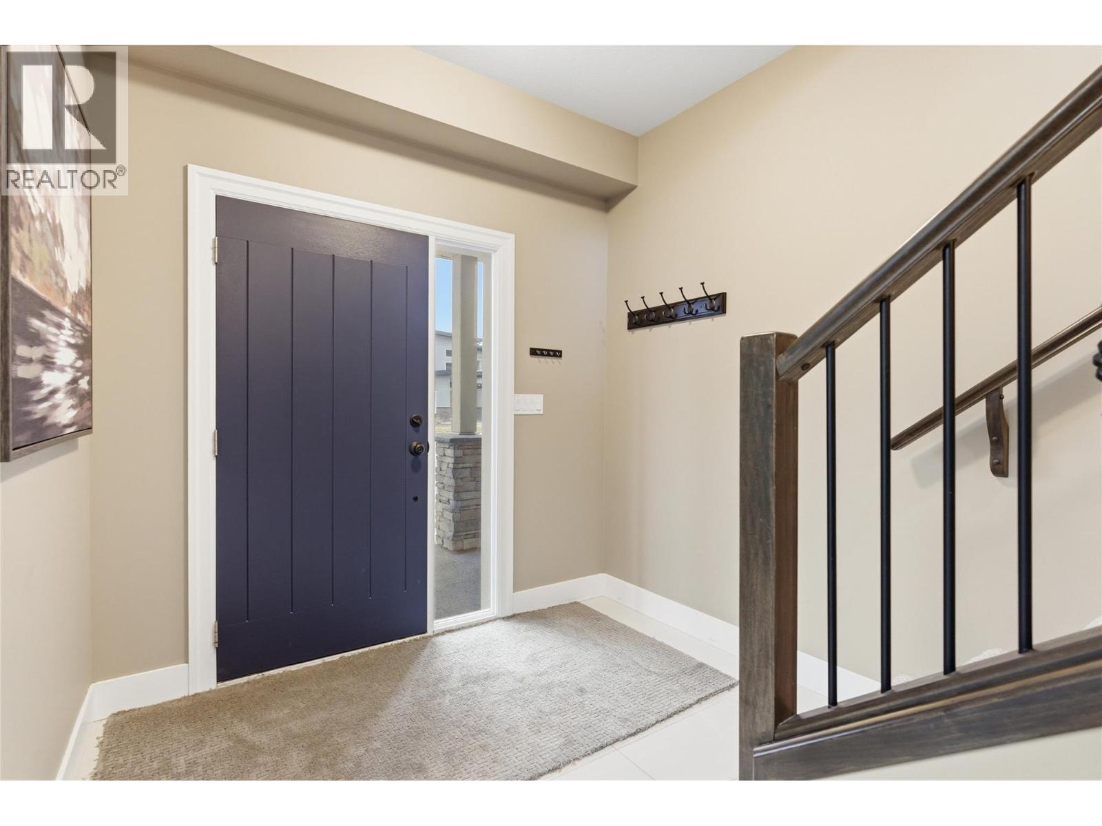 2779 BEACHMOUNT Crescent - 5