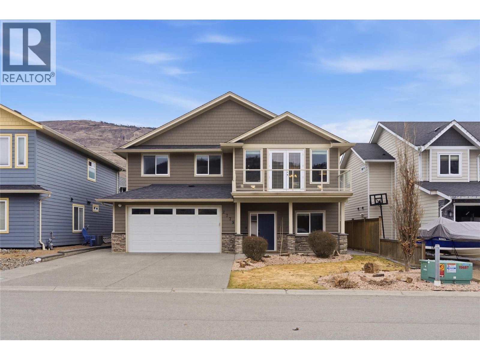 2779 BEACHMOUNT Crescent - 1