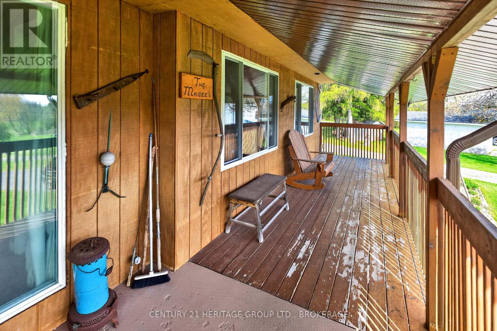 217 WELLINGTON STREET - 31