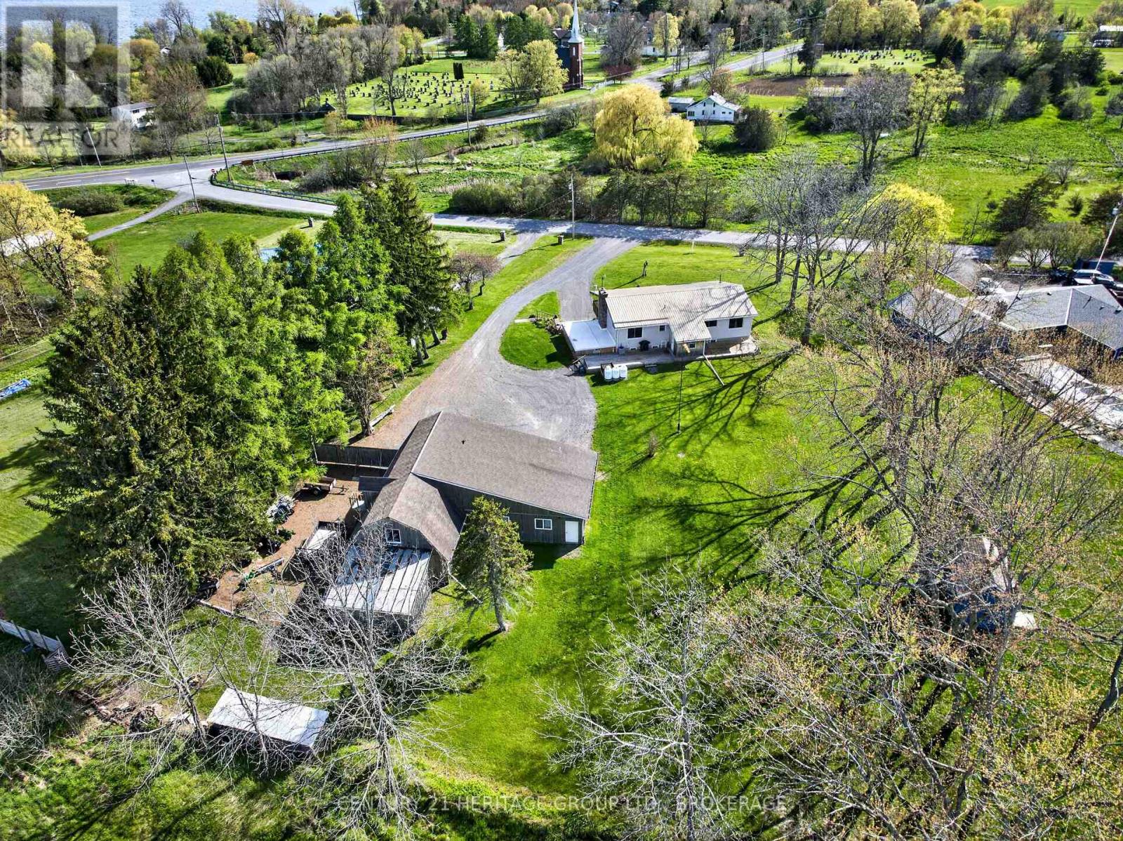 217 WELLINGTON STREET - 6