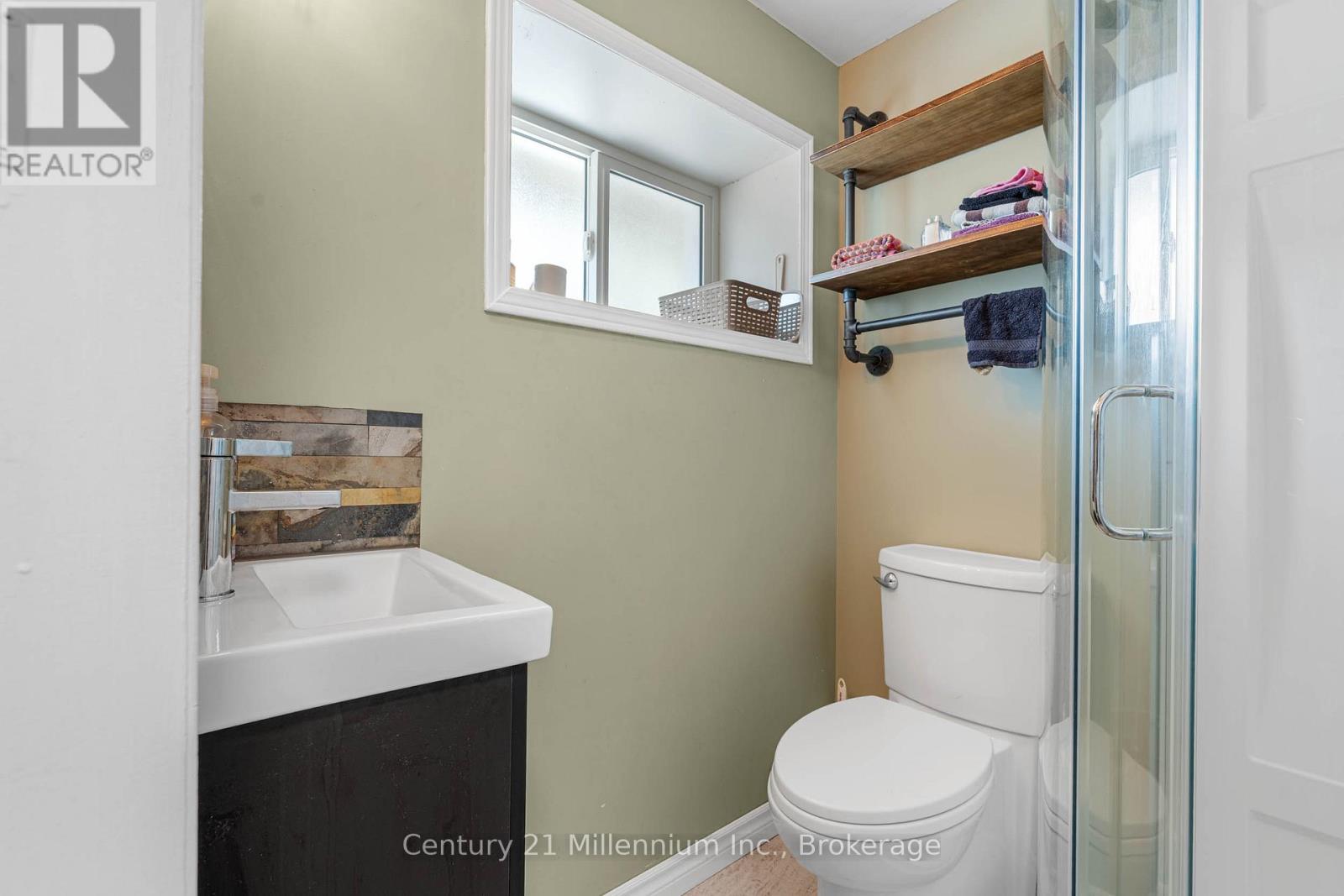 745 15TH STREET E - 19
