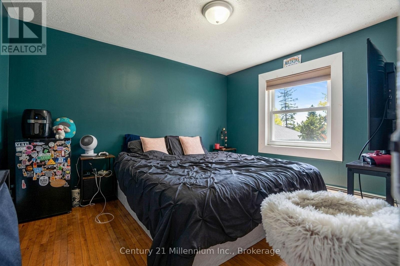 745 15TH STREET E - 25