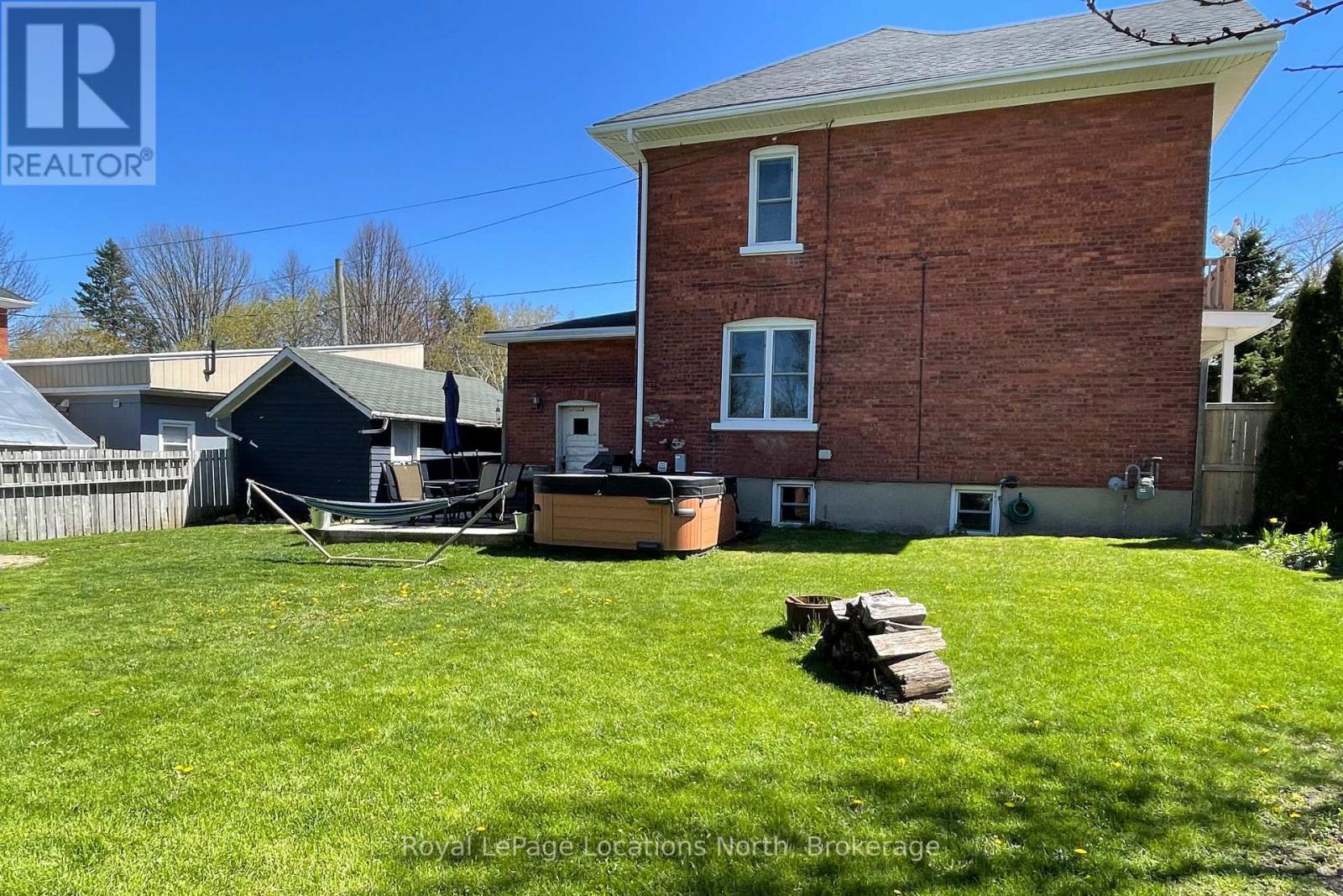 131 SYKES STREET S - 8