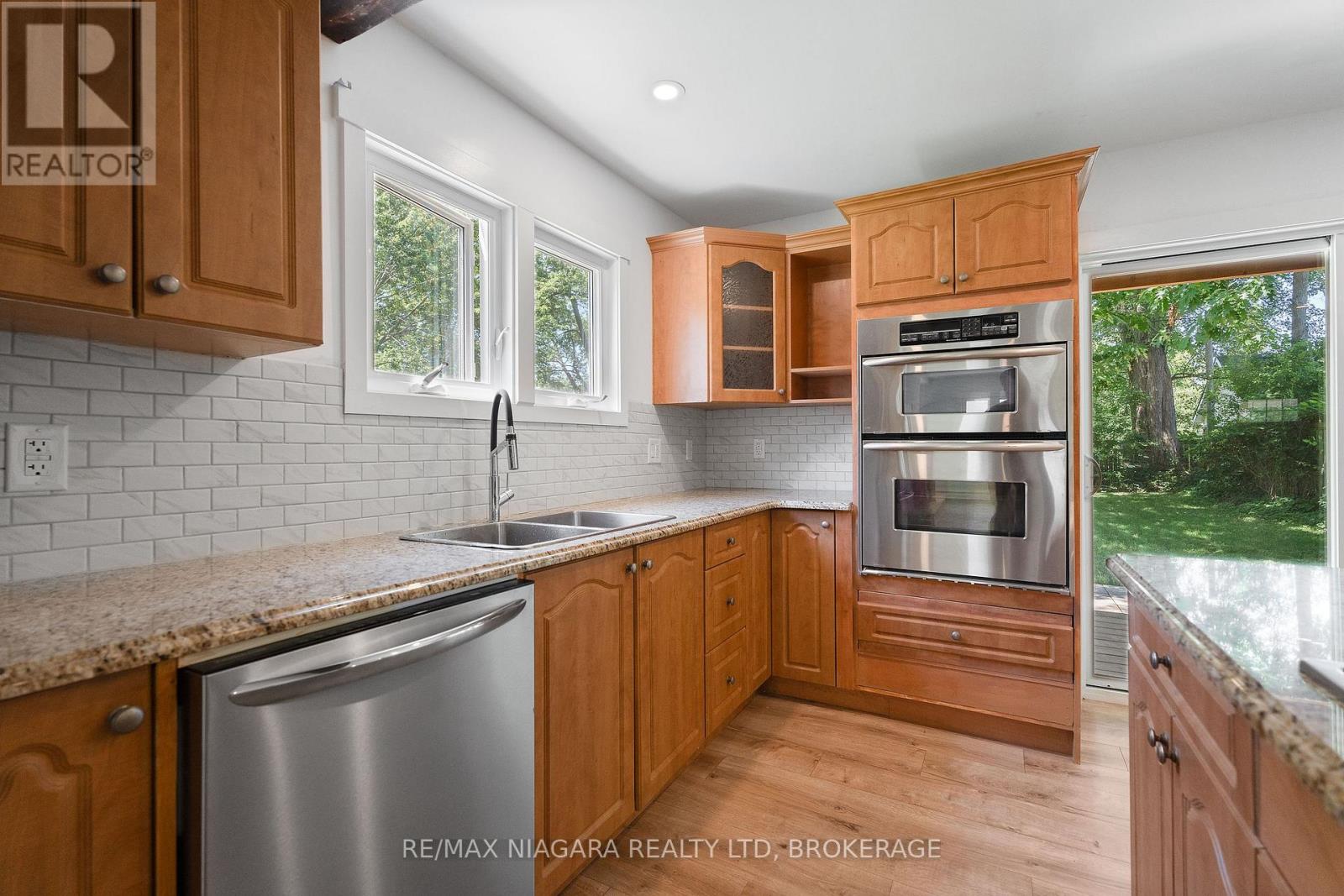 3054 THUNDER BAY ROAD - 13