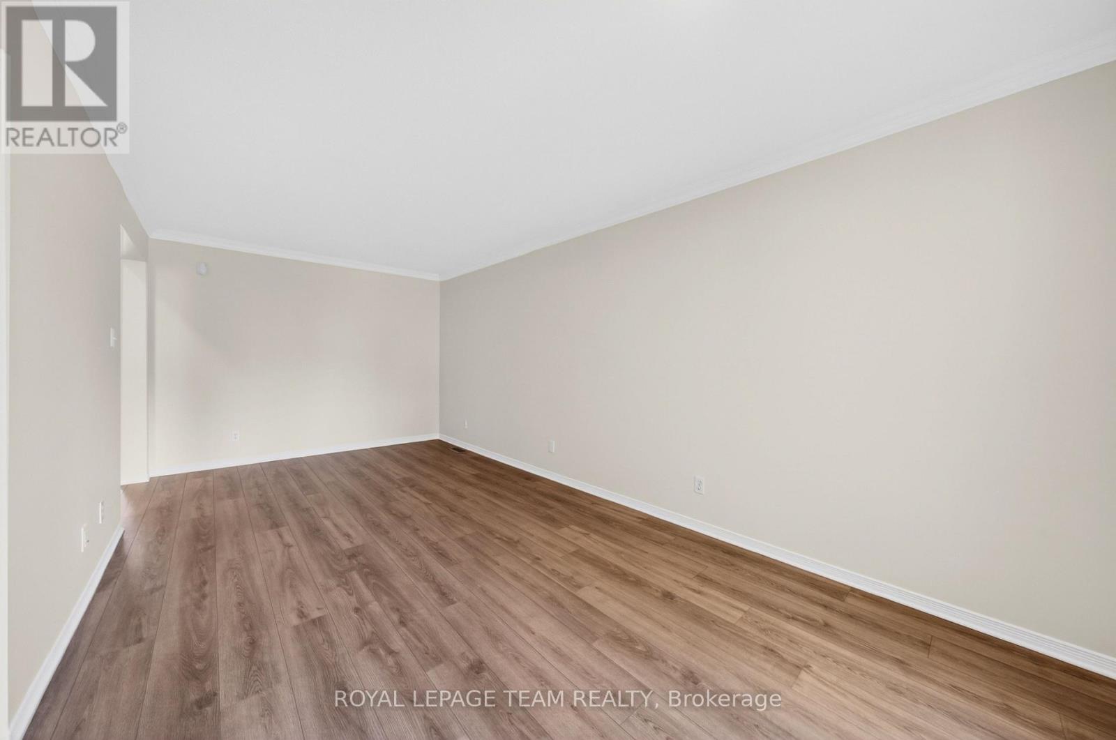 42 BATON COURT - 14