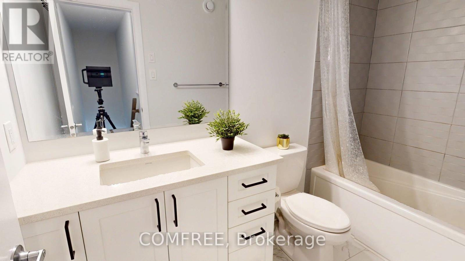 272 ELSIE MACGILL WALK - 11