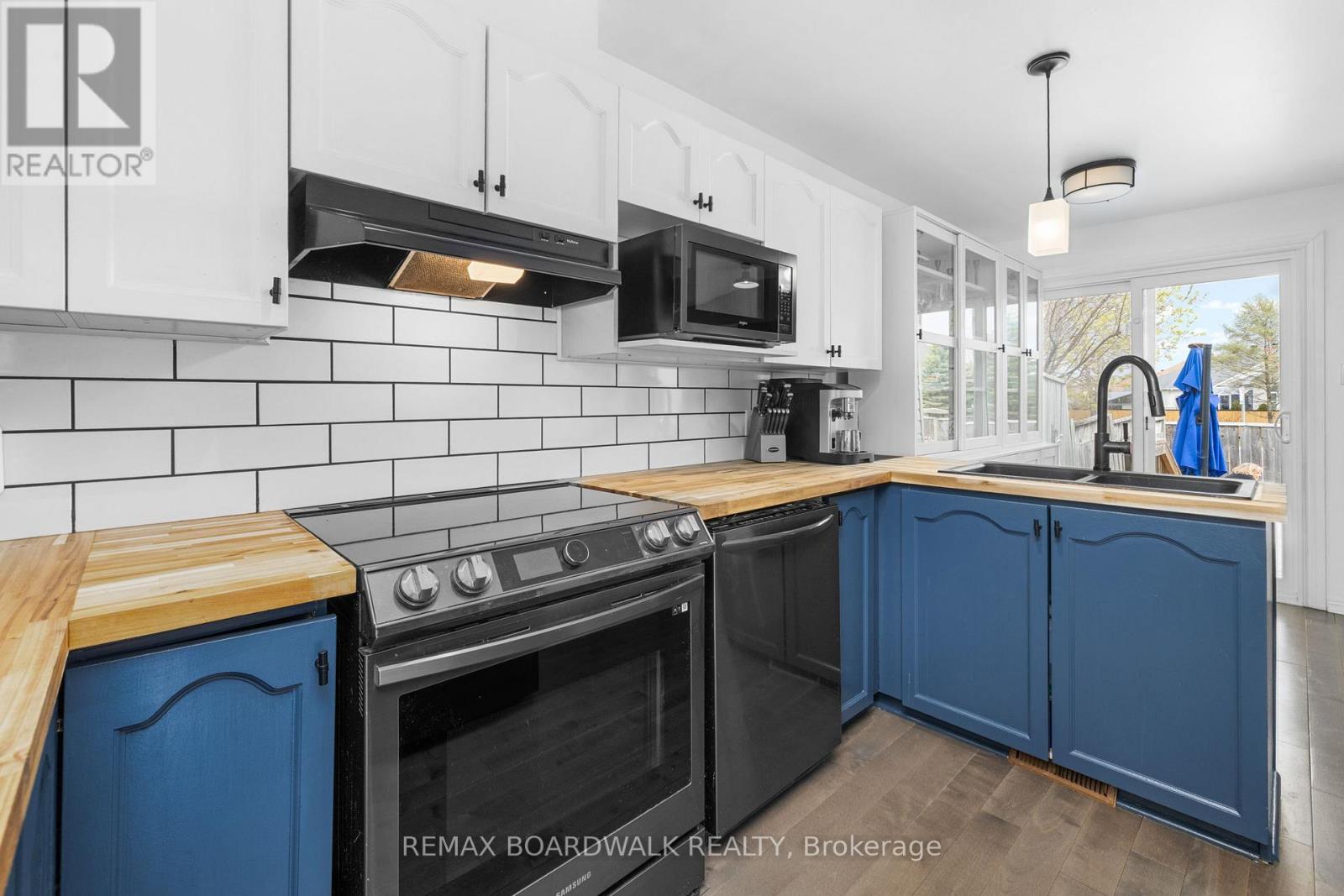 1197 LICHEN AVENUE - 14