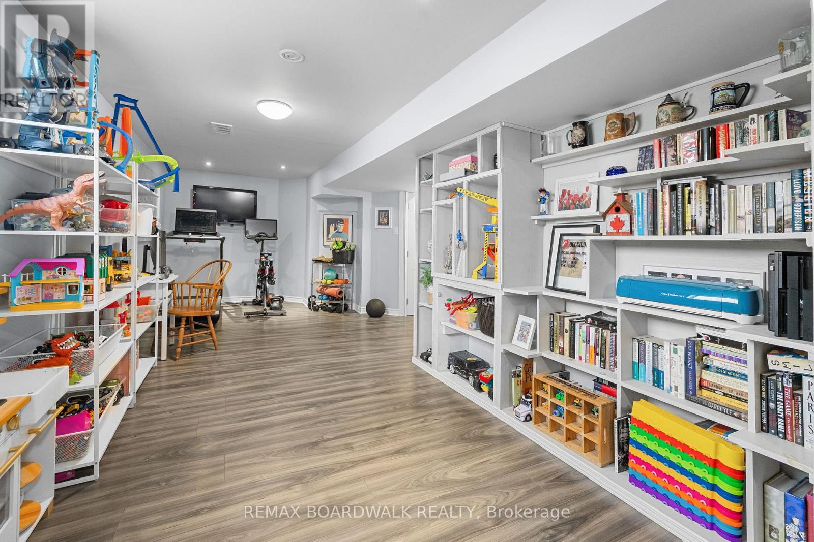 1197 LICHEN AVENUE - 40
