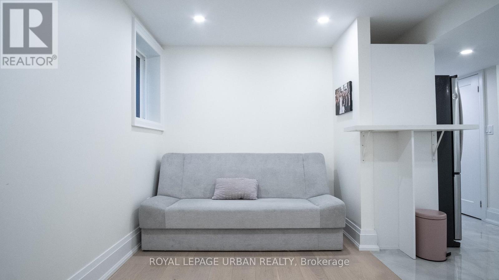434 WESTMOUNT AVENUE - 43