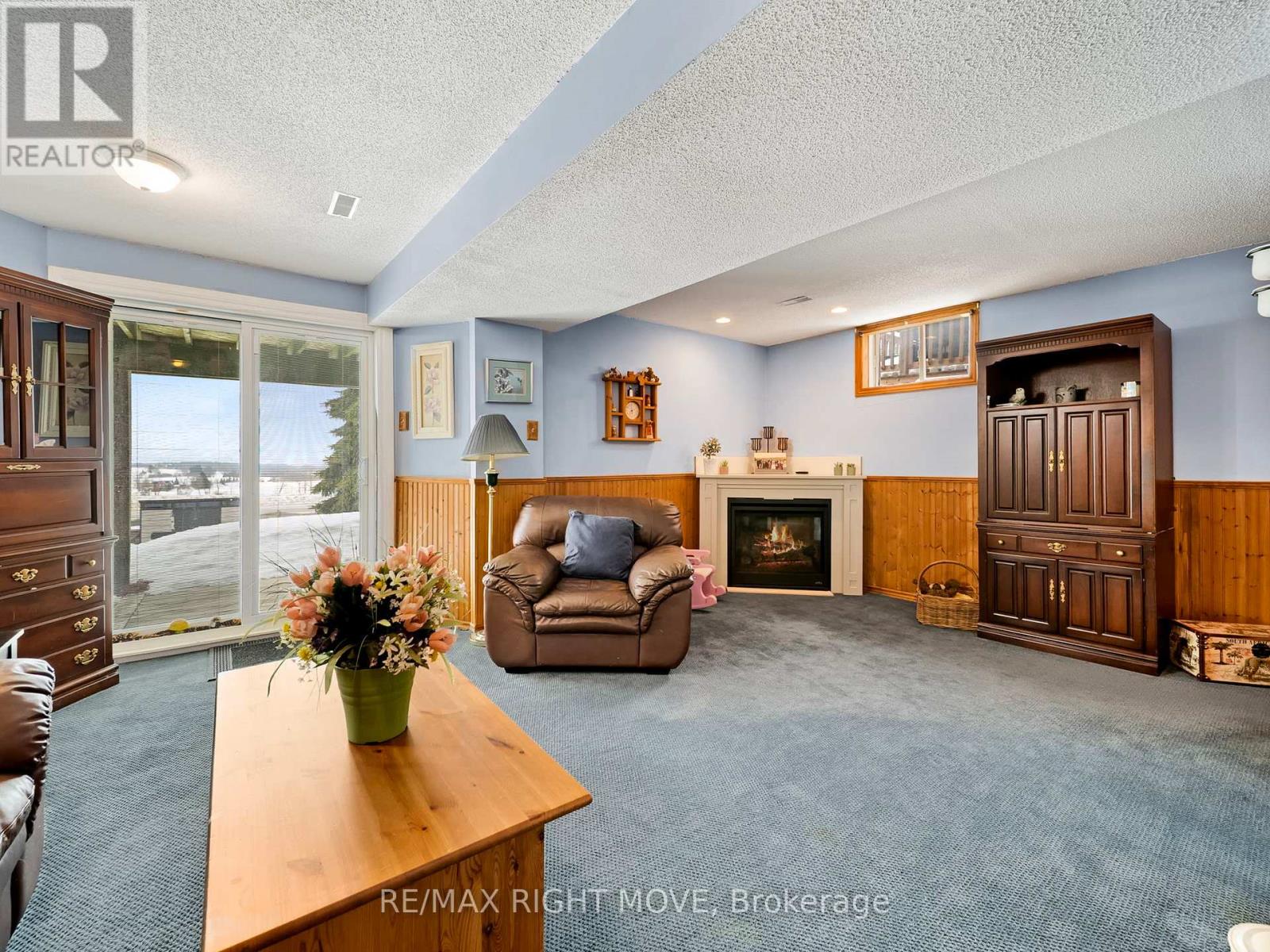 42 SUNDEW DRIVE - 32