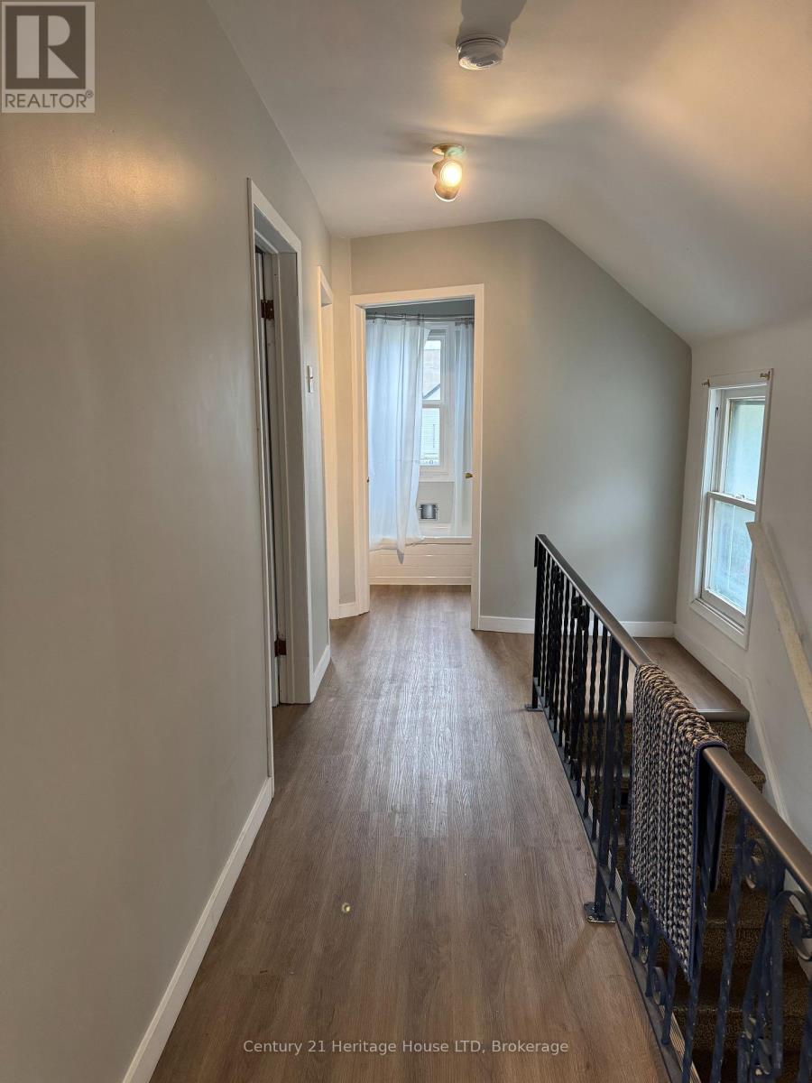 4688 RYERSON CRESCENT - 14