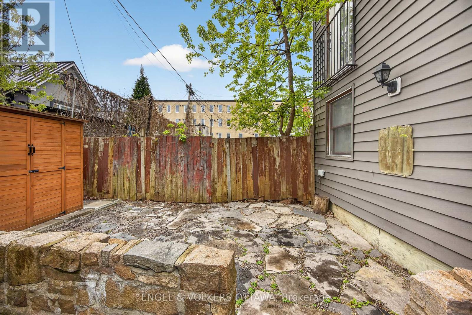 86 BRUYERE STREET - 49