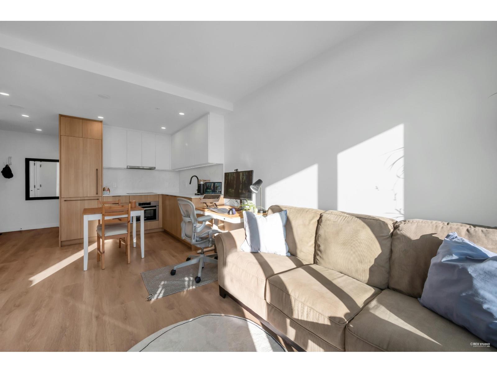 2107 13685 102 AVENUE, Surrey