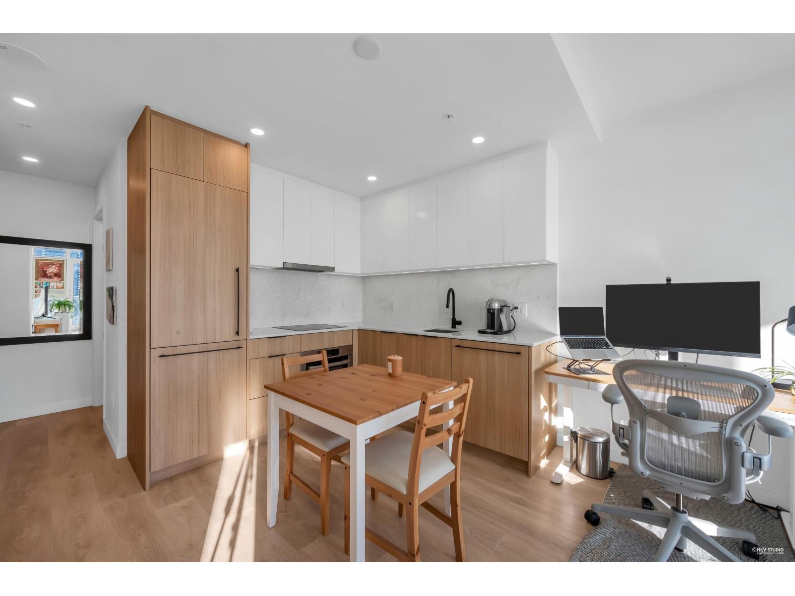 2107 13685 102 AVENUE, Surrey