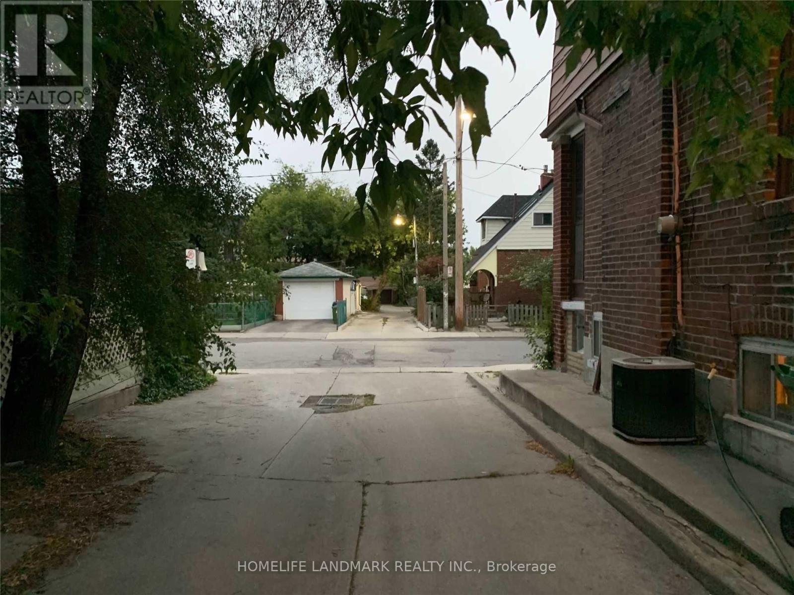 60 GREENSIDES AVENUE - 14