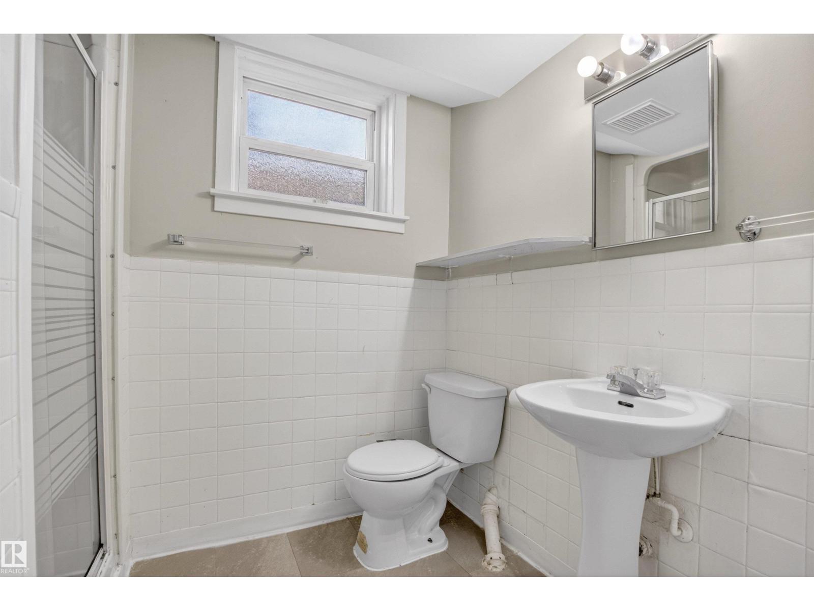 14232 95 AV NW - 35