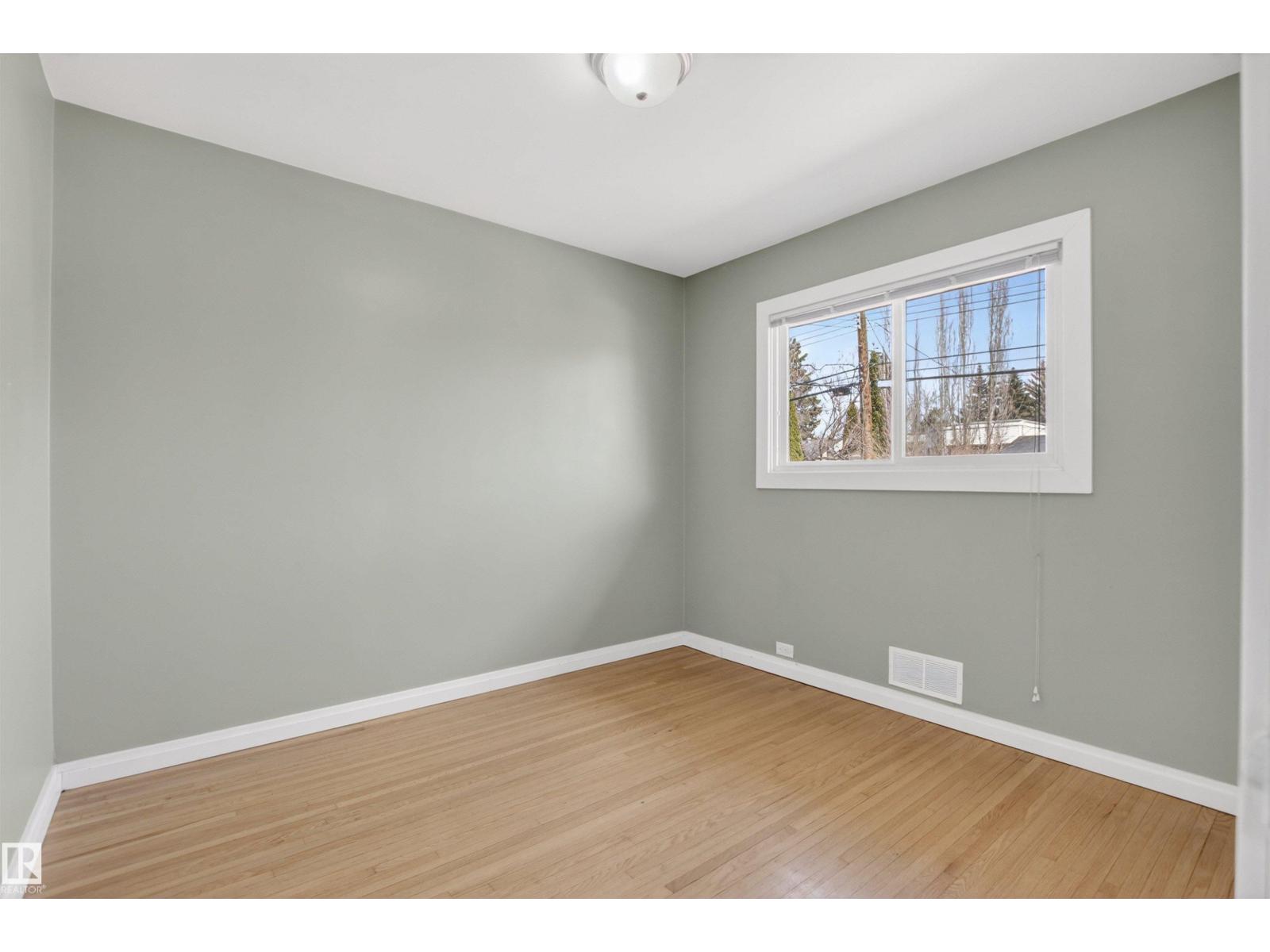 14232 95 AV NW - 17
