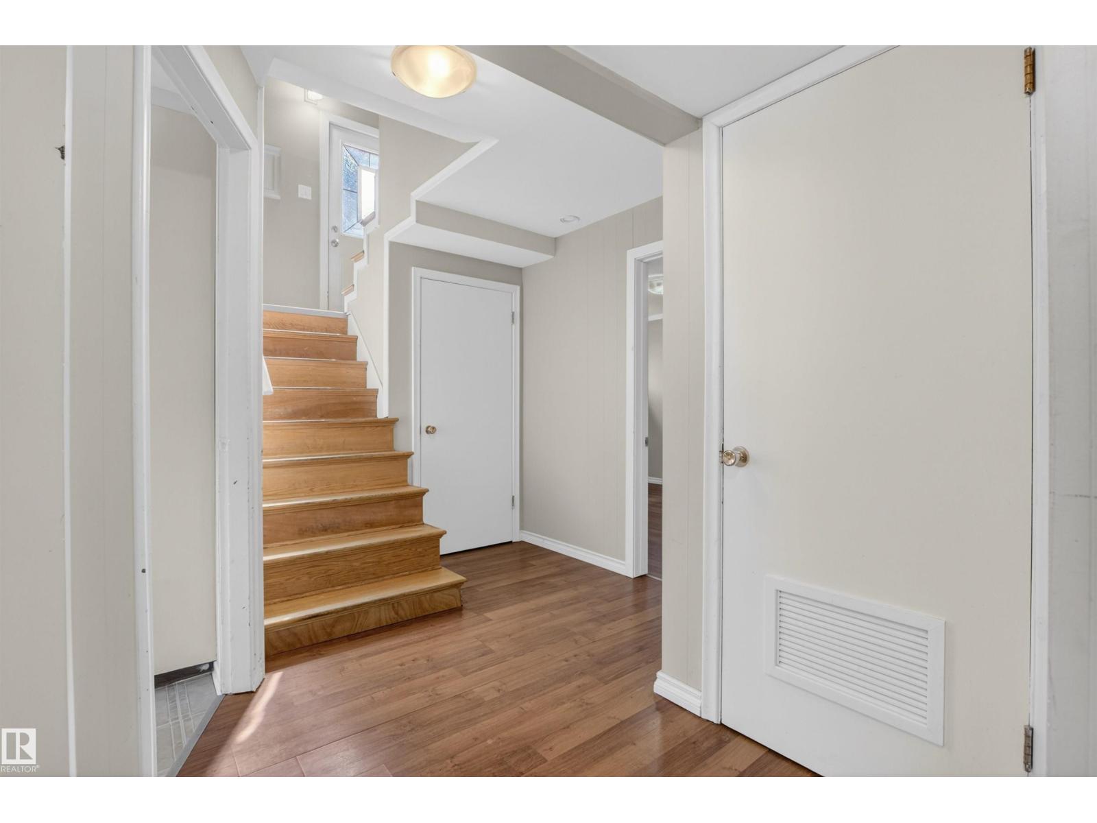 14232 95 AV NW - 24