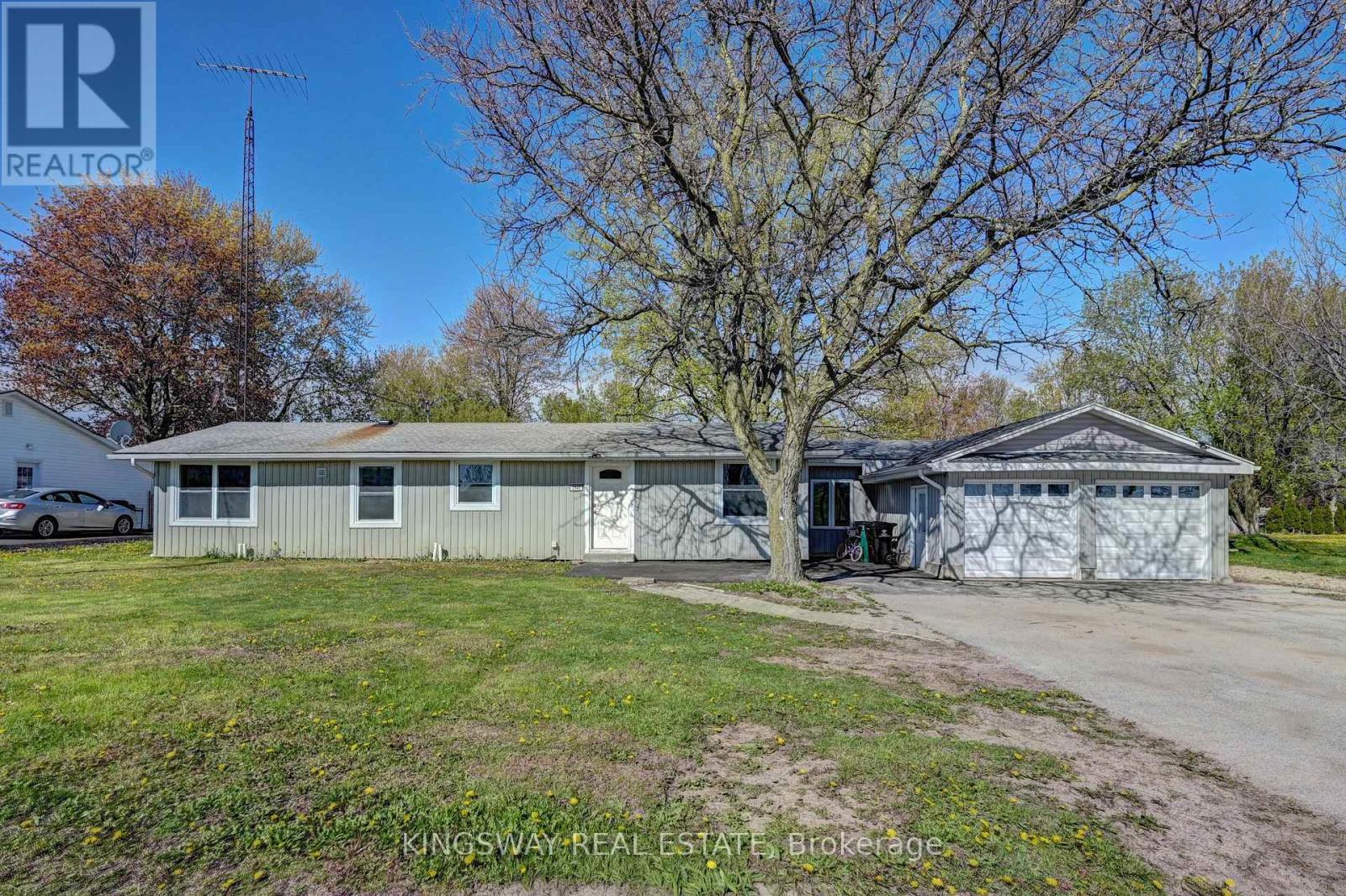 2340 FOUNTAIN STREET N - 1