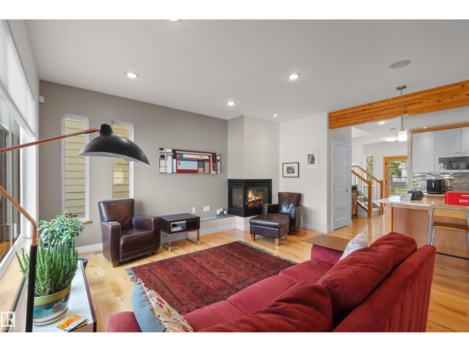 8839 93 ST NW — photo 27