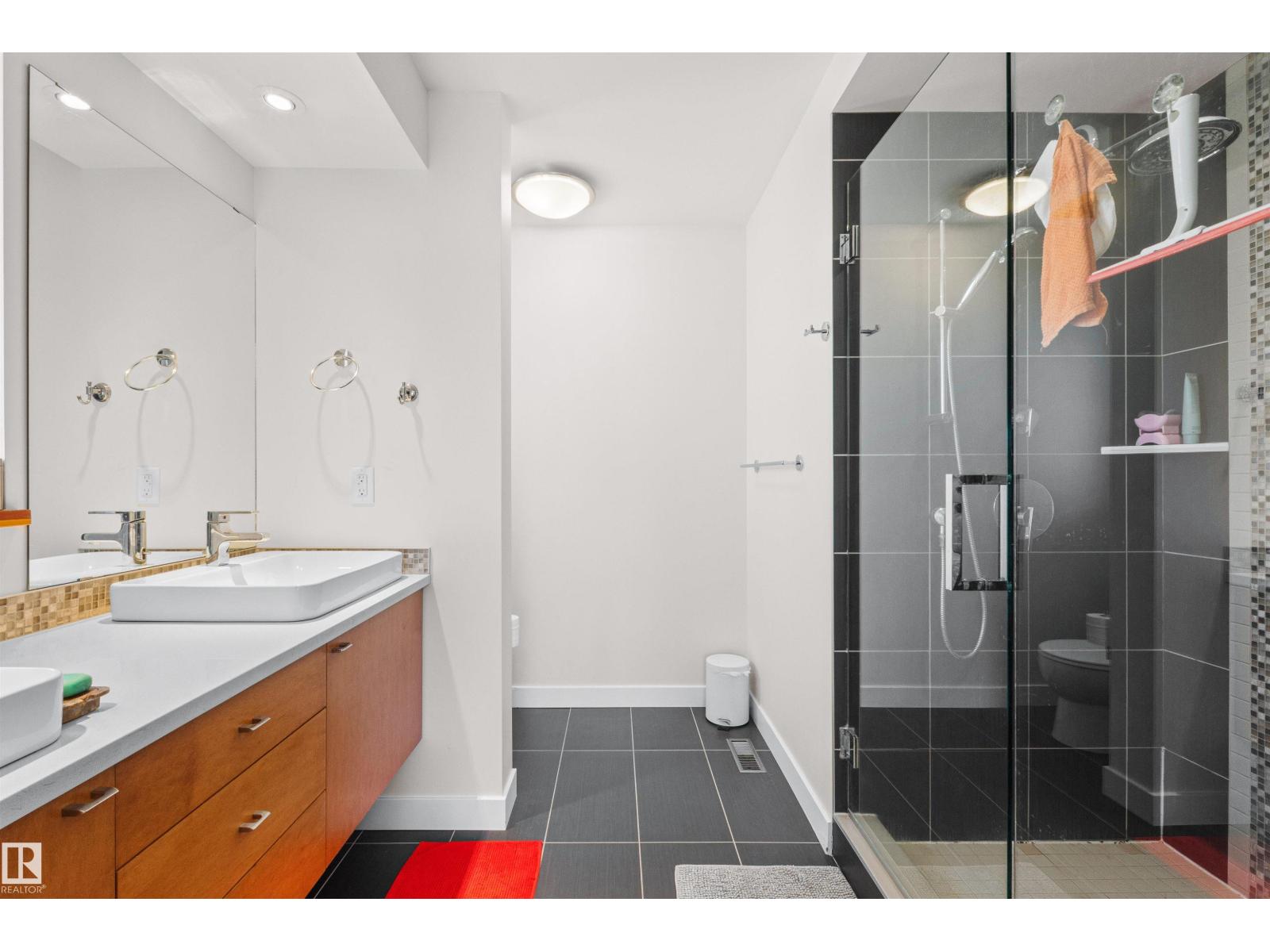 8839 93 ST NW — photo 37