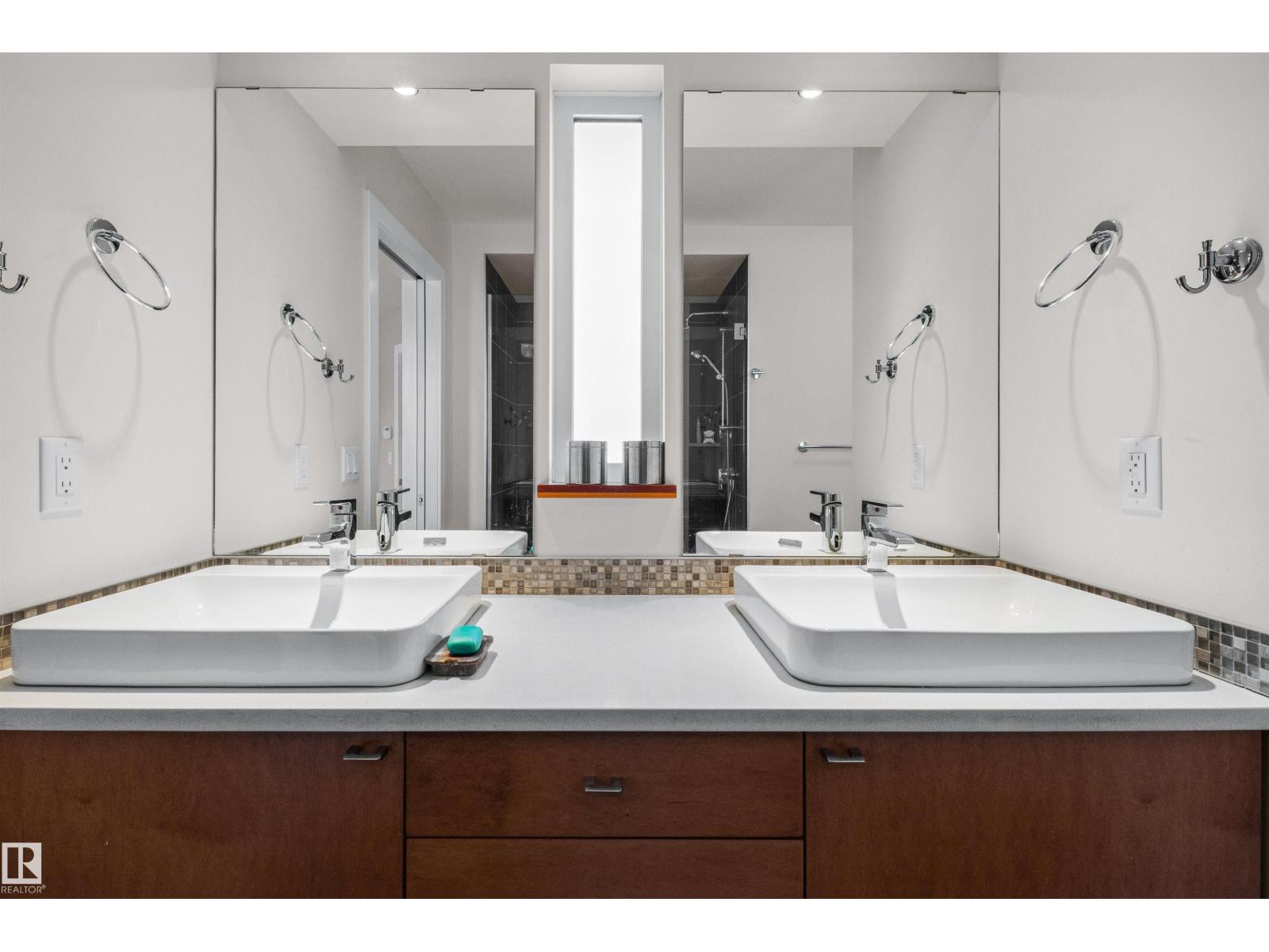 8839 93 ST NW — photo 38