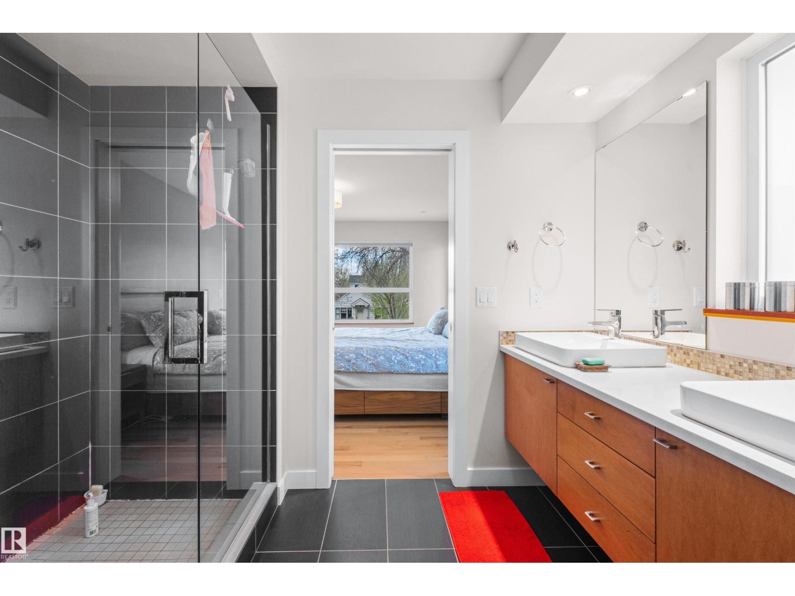 8839 93 ST NW — photo 39