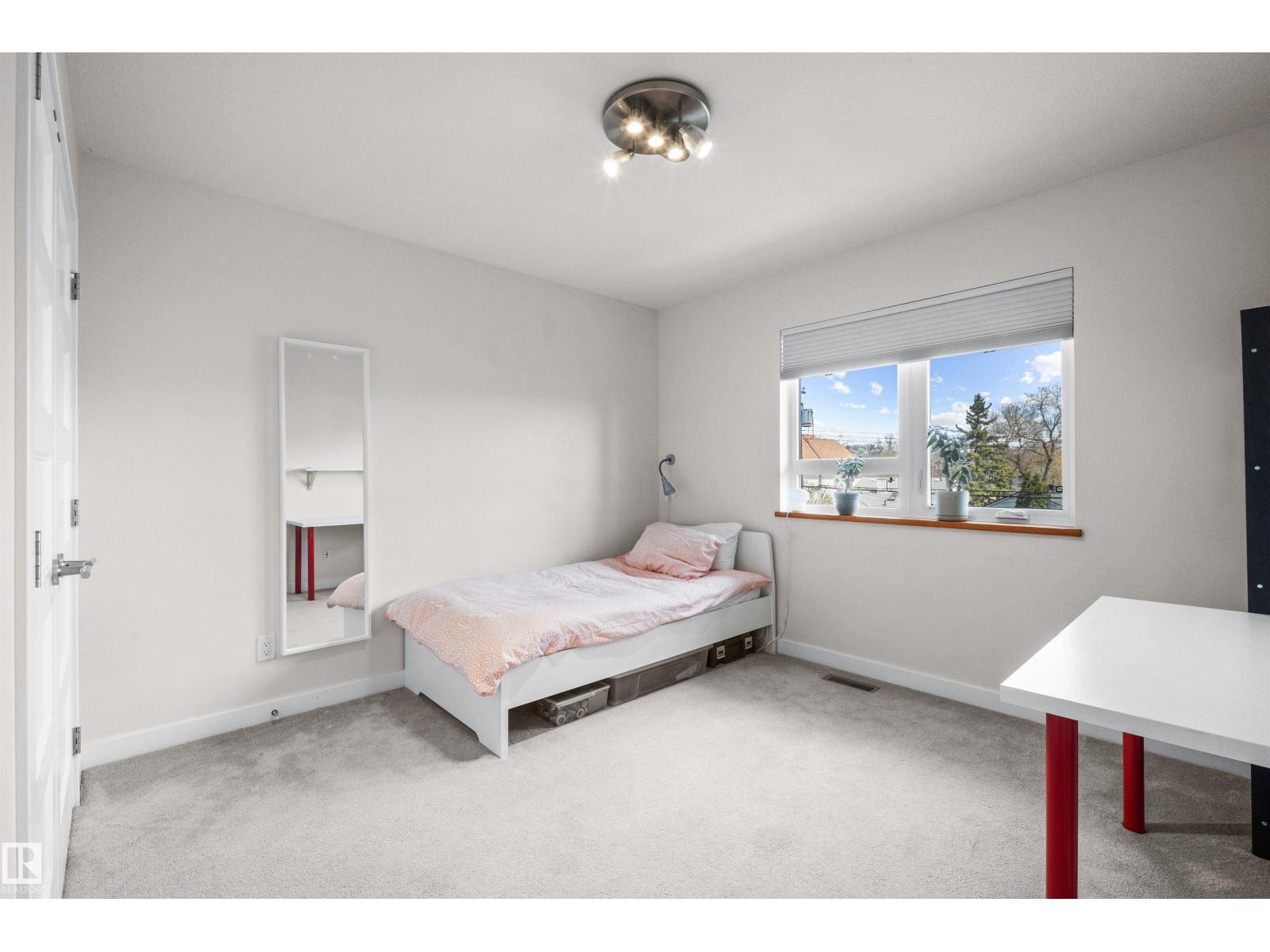 8839 93 ST NW — photo 47