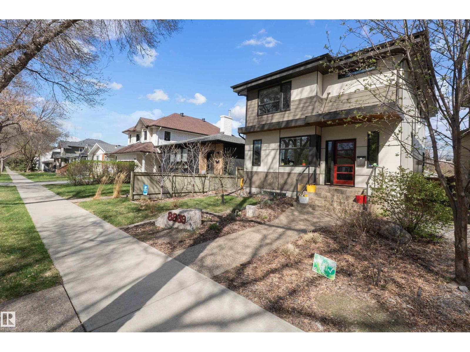 8839 93 ST NW - photo 5