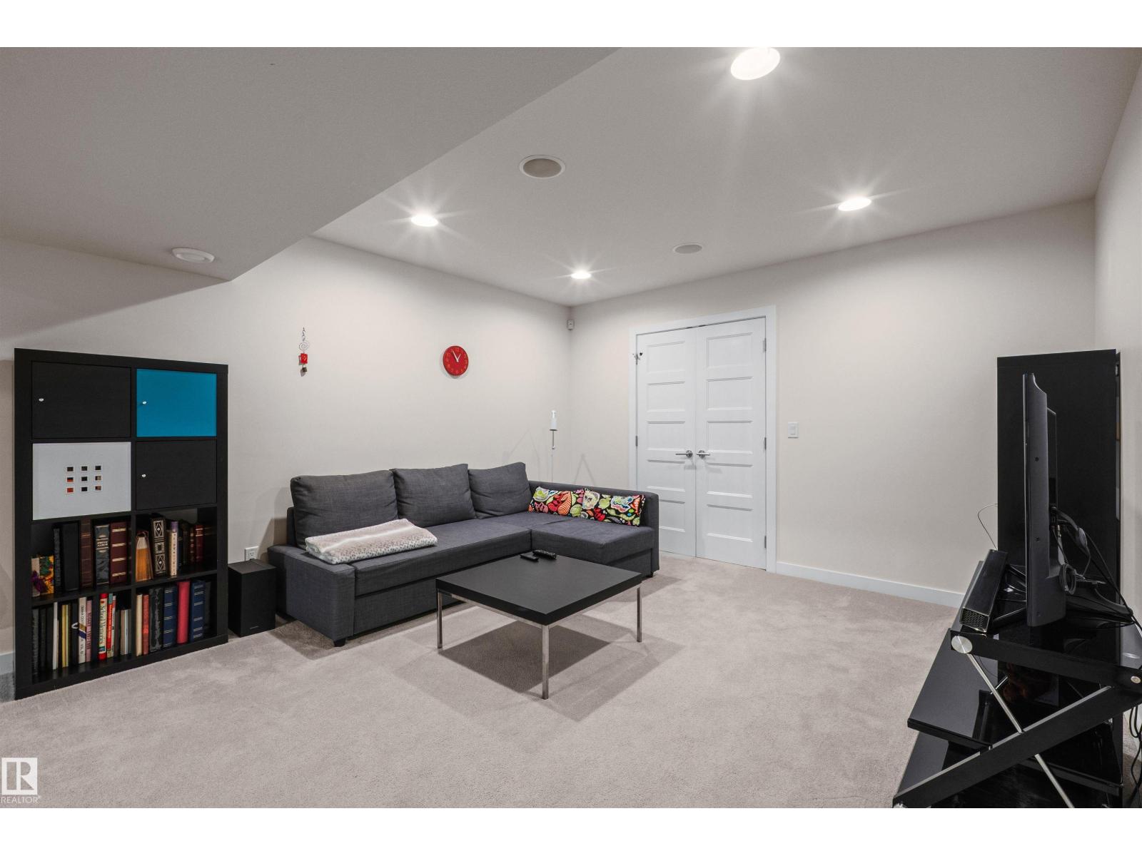 8839 93 ST NW — photo 59