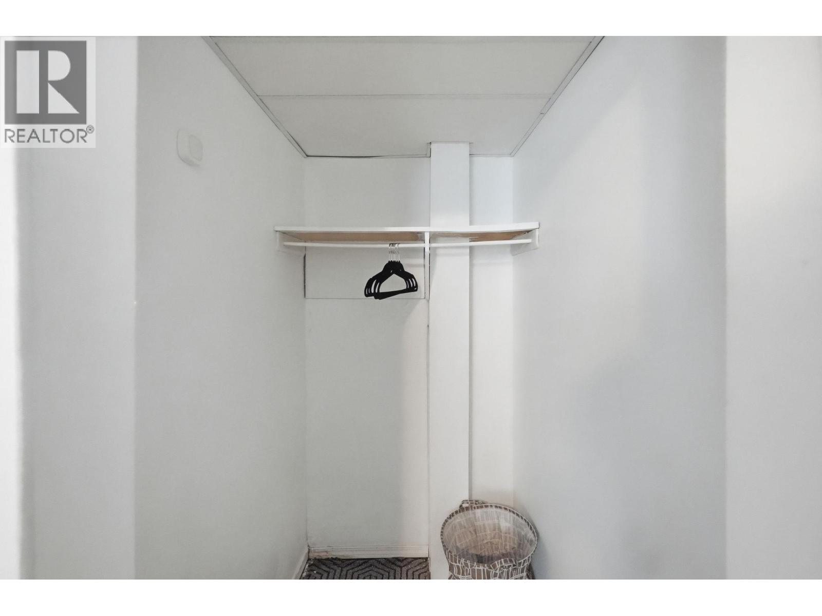 2749 Riffington Place - 36