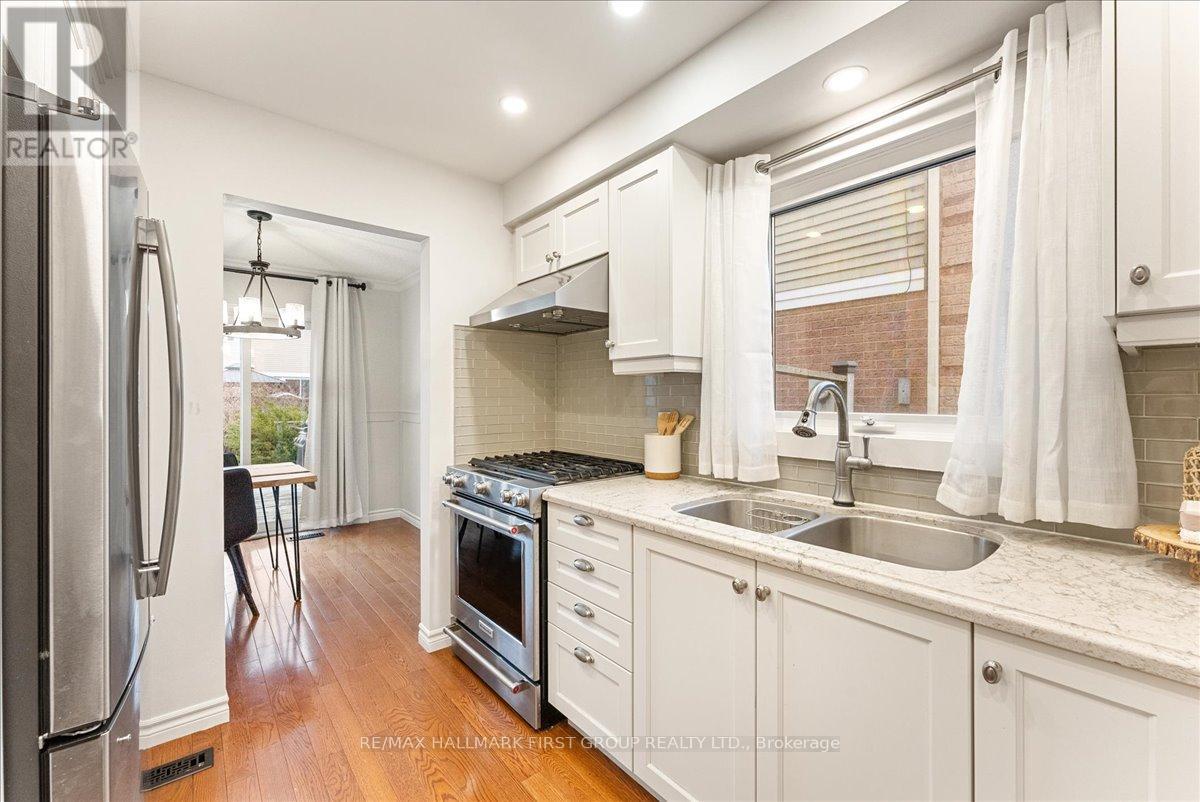14 ROLLO DRIVE - 18