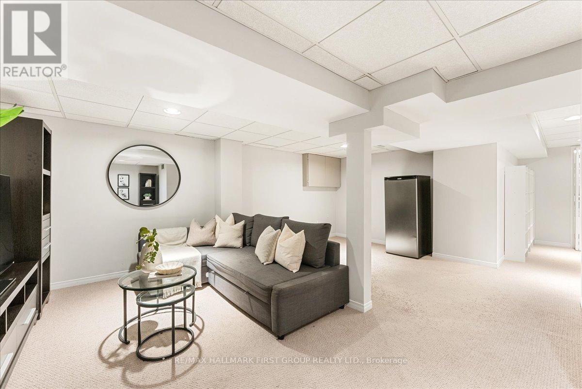 14 ROLLO DRIVE - 36