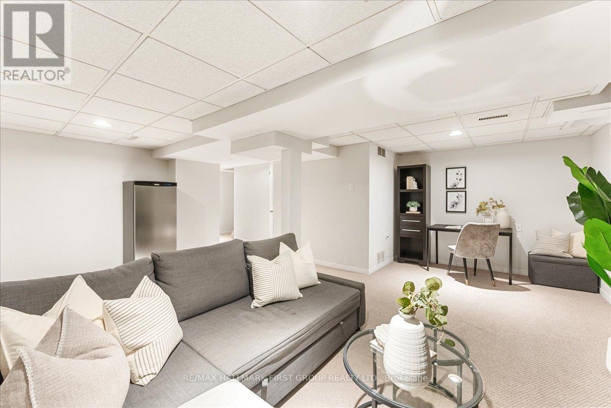 14 ROLLO DRIVE - 37