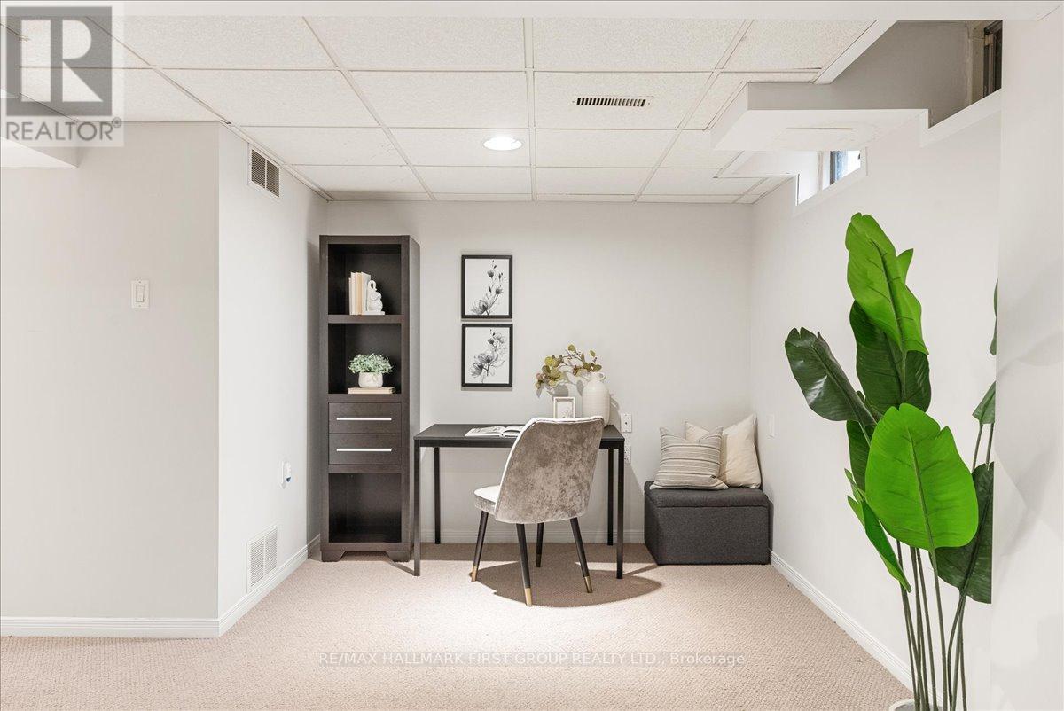 14 ROLLO DRIVE - 38