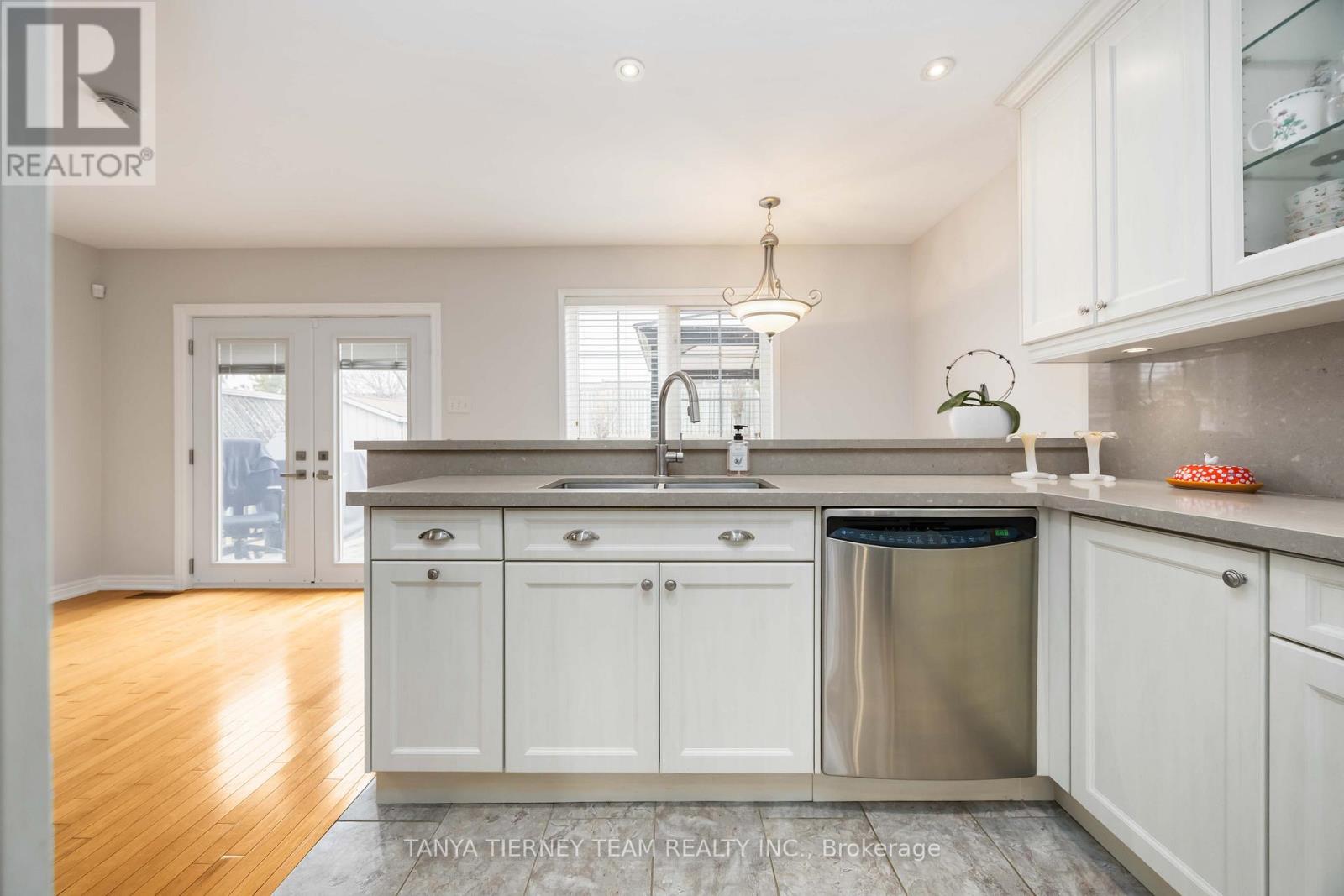 1130 OAKHILL AVENUE - 15