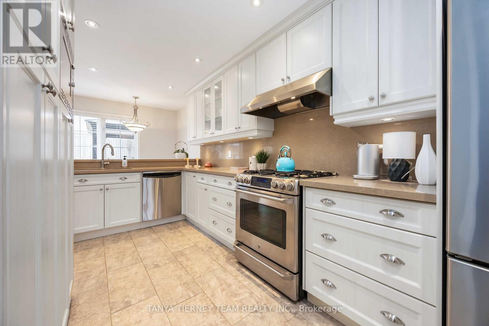 1130 OAKHILL AVENUE - 17