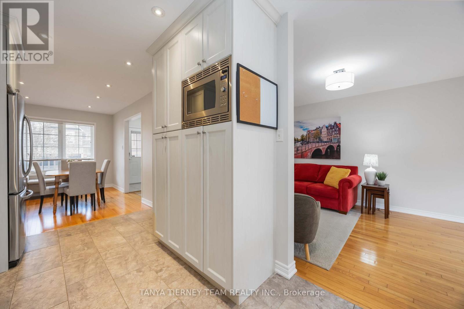 1130 OAKHILL AVENUE - 19