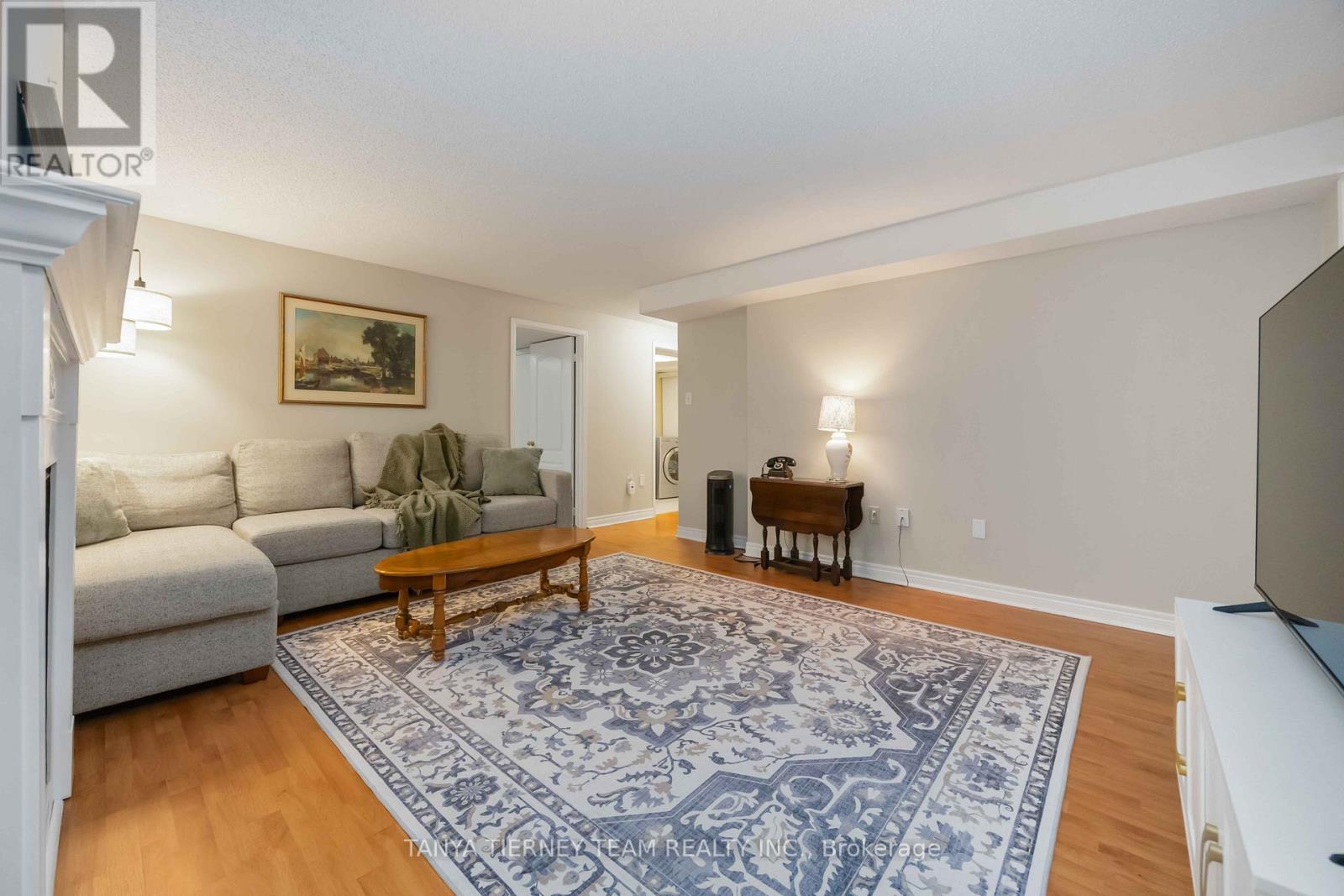 1130 OAKHILL AVENUE - 29