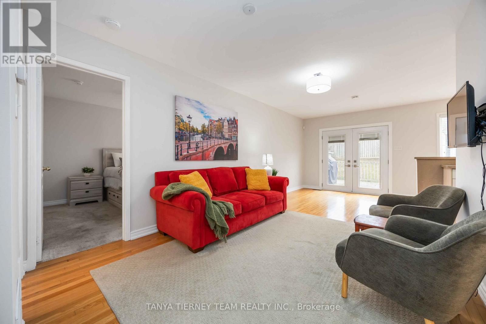 1130 OAKHILL AVENUE - 7