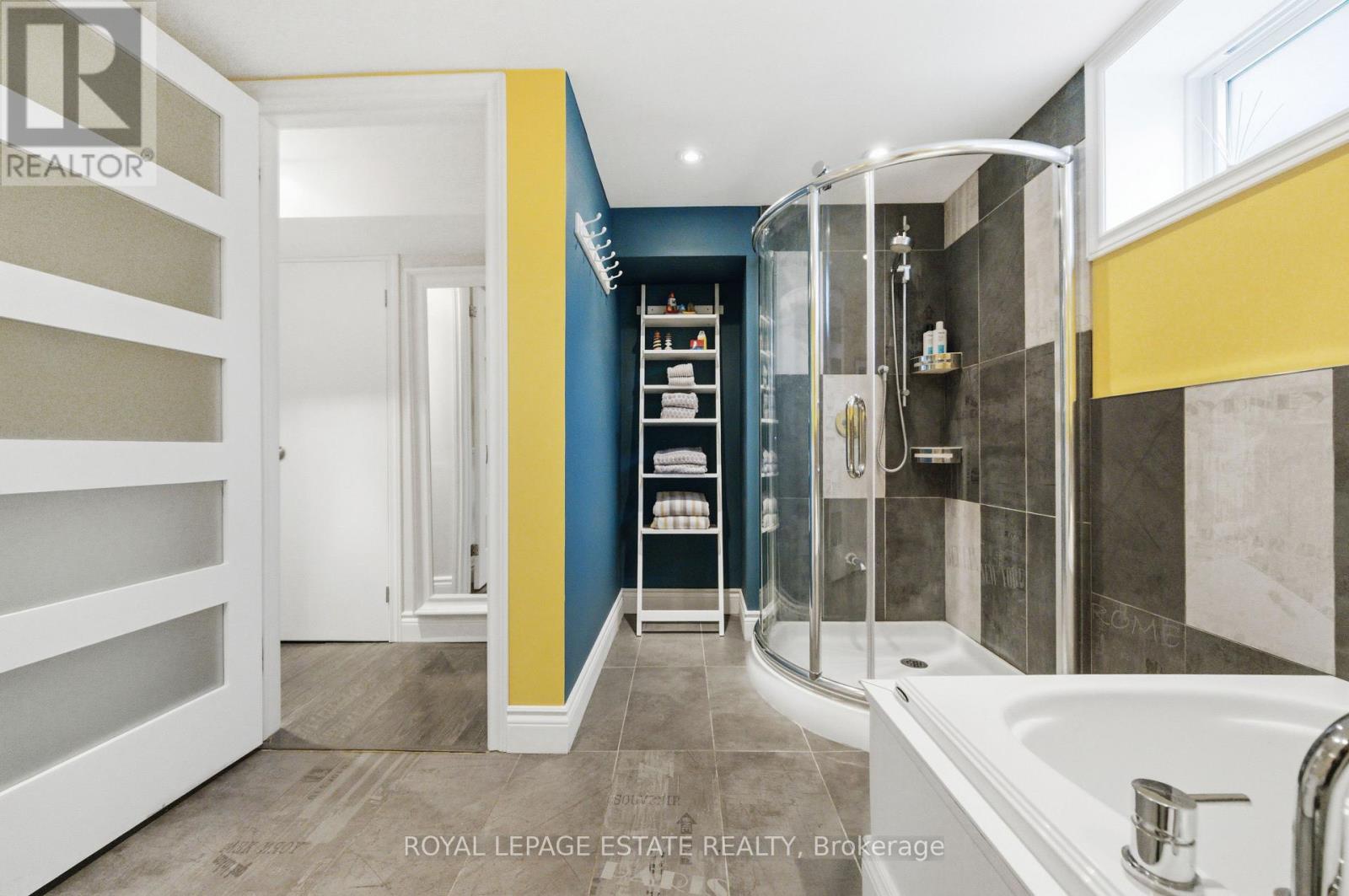 66 HAREWOOD AVENUE - 22