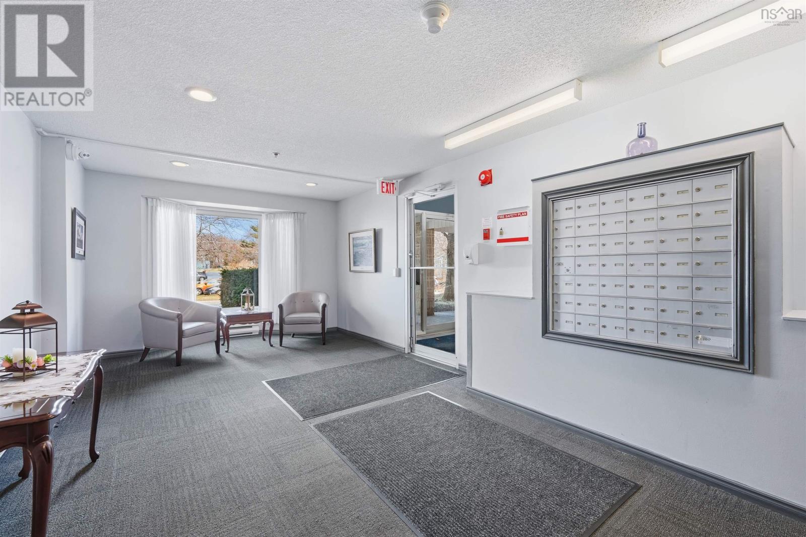 #307 87 Kearney Lake Road - 32
