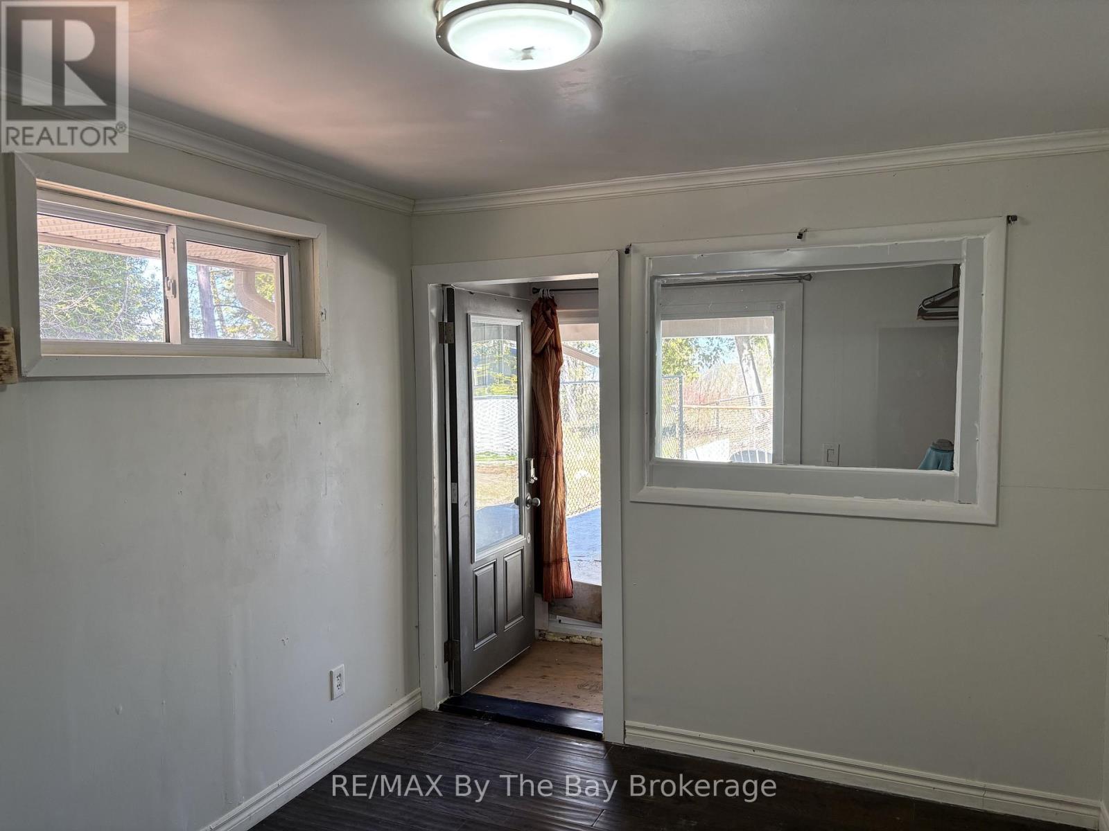 54 HOMEWOOD AVENUE - 35