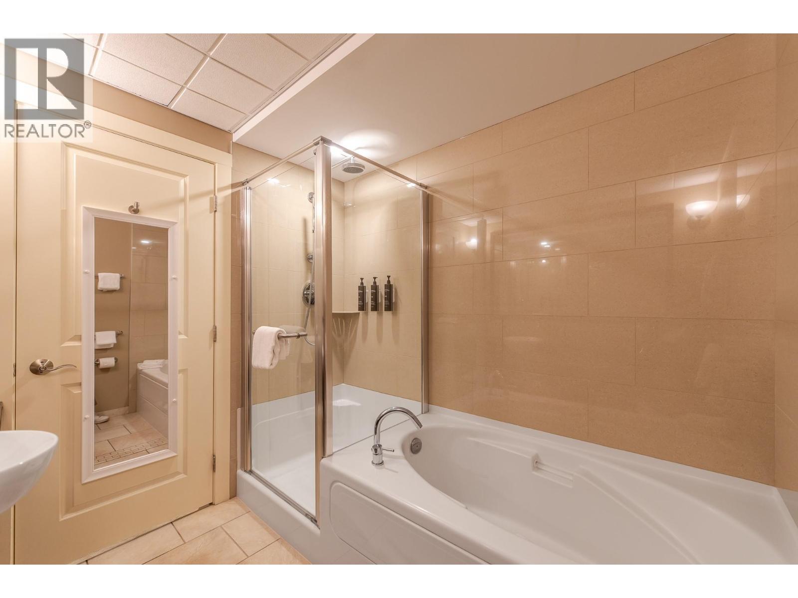 13011 Lakeshore Drive S Unit# 118, Summerland