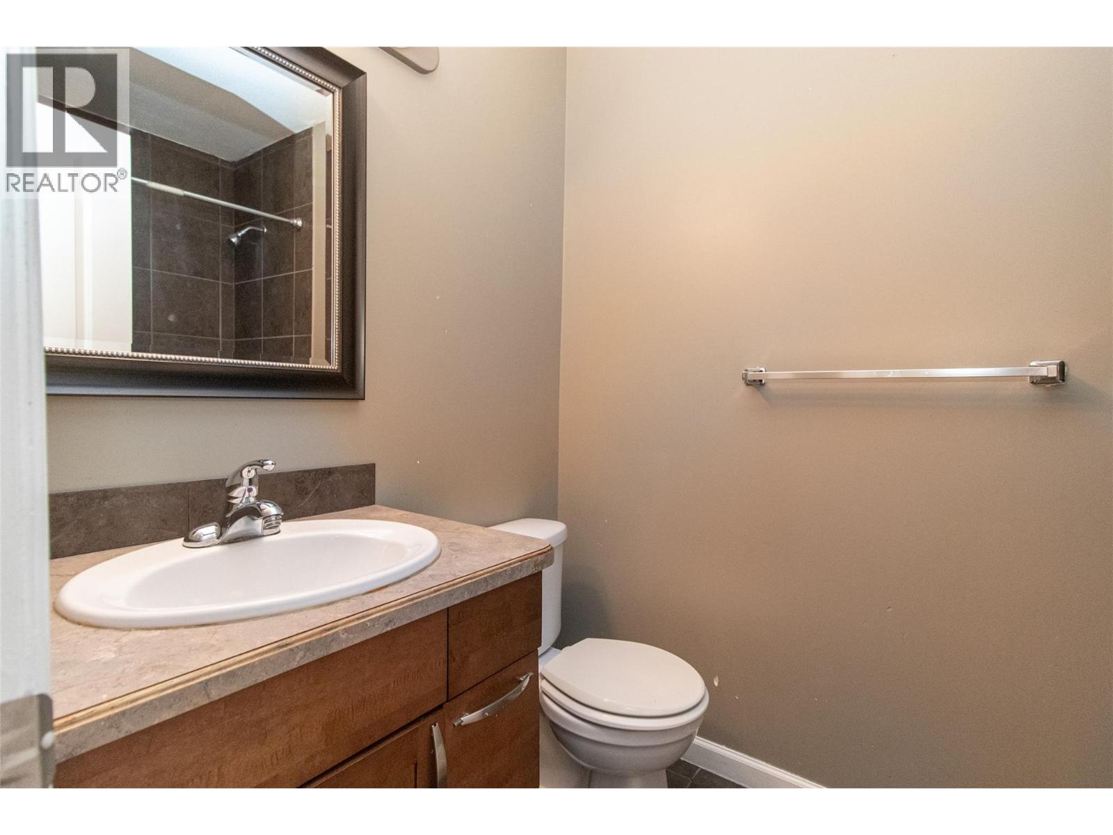 477 Clifton Road, Kelowna